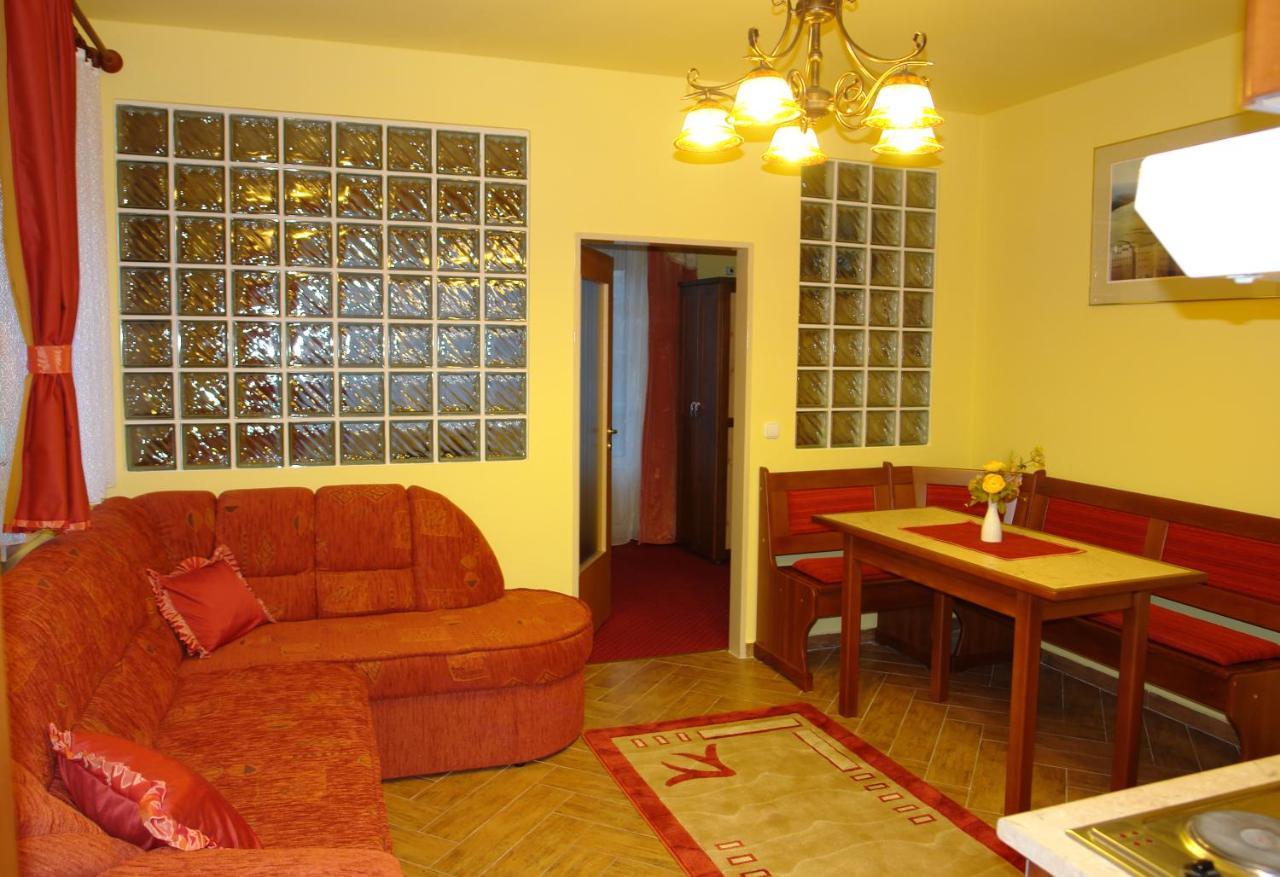 Holdlux Apartmanok ชาร์วาร์ ภายนอก รูปภาพ