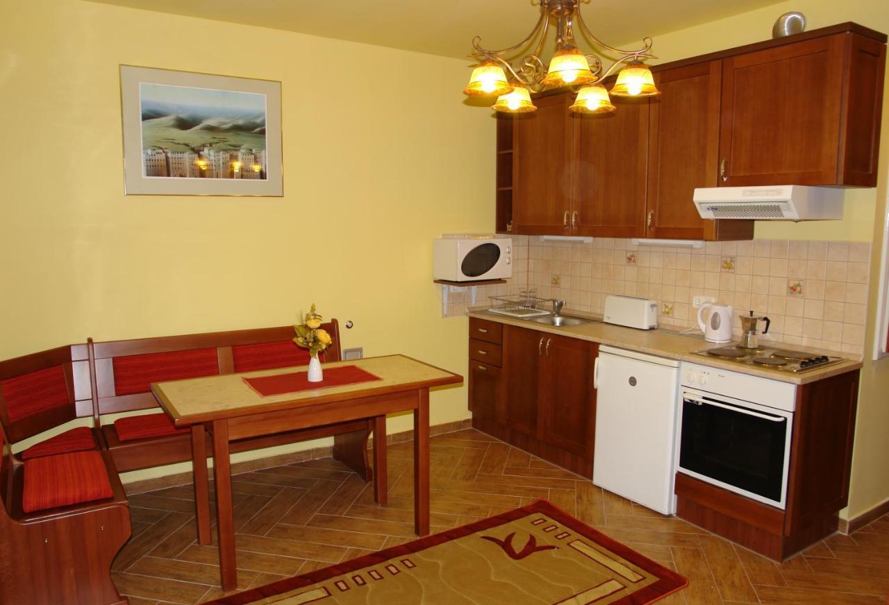 Holdlux Apartmanok ชาร์วาร์ ภายนอก รูปภาพ