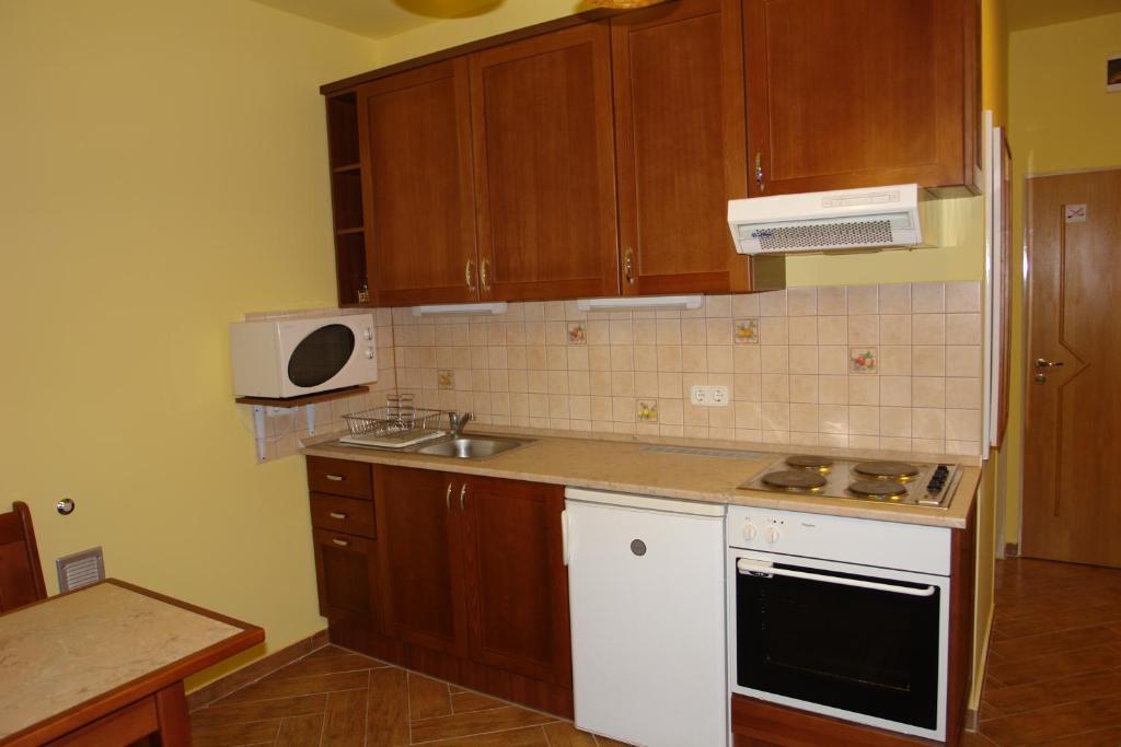 Holdlux Apartmanok ชาร์วาร์ ห้อง รูปภาพ