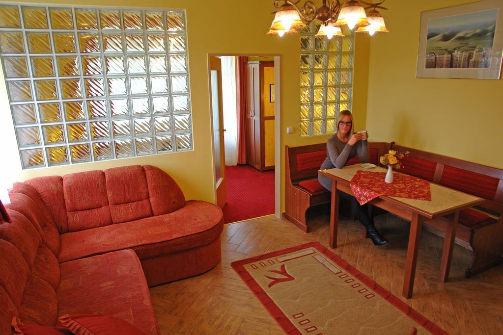 Holdlux Apartmanok ชาร์วาร์ ภายนอก รูปภาพ